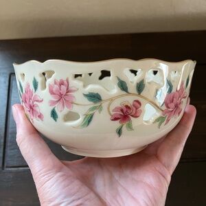 Lenox Porcelain Barrington Collection Bowl w/Pink Floral Trim & Gold Accent.